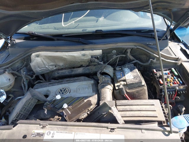 Volkswagen 2018 2018 WVGBV7AX3JK003751 Image 10