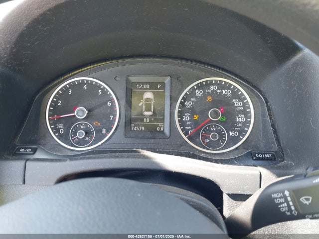 Volkswagen 2018 2018 WVGBV7AX3JK003751 Image 15