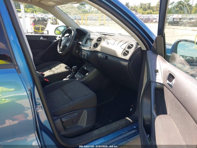 Volkswagen 2018 2018 WVGBV7AX3JK003751 Image 5