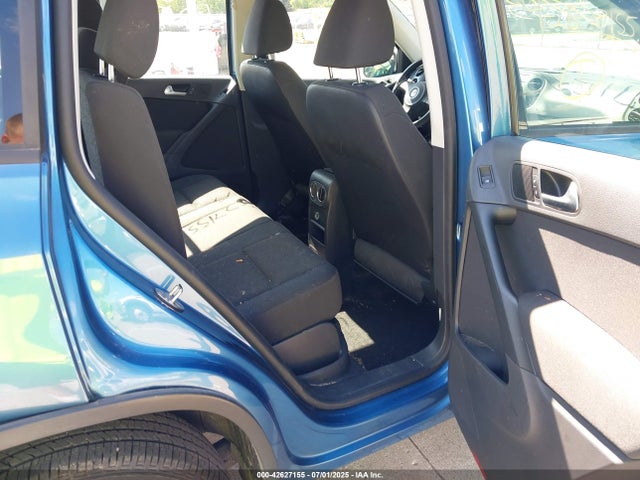 Volkswagen 2018 2018 WVGBV7AX3JK003751 Image 8