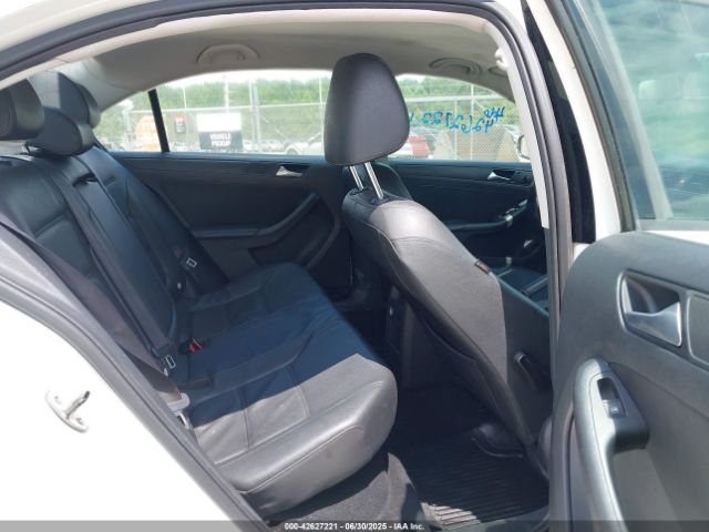 3VWD17AJ0EM416579 Volkswagen 2014