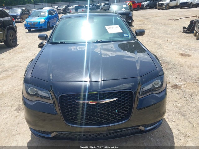2C3CCAAG3KH601413 Chrysler 300
