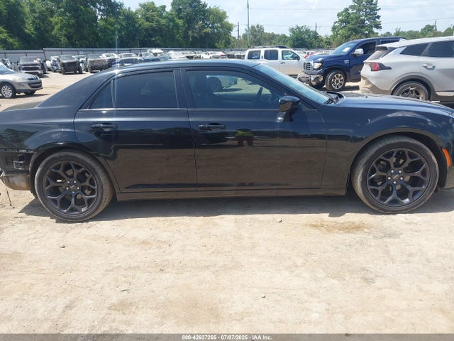 2C3CCAAG3KH601413 Chrysler 300