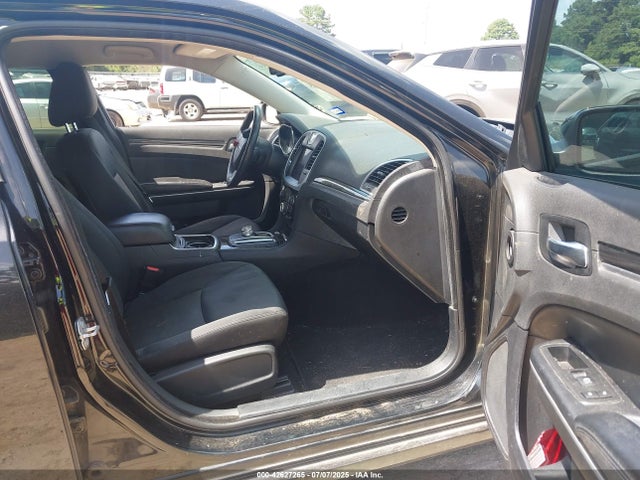2C3CCAAG3KH601413 Chrysler 300