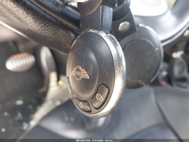 2007 MINI COOPER S WMWMF73557TV31801 Photo 10