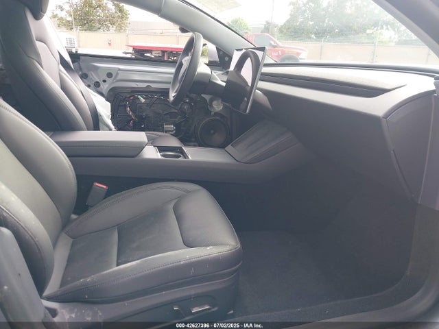 2025 TESLA MODEL 3 5YJ3E1EA0SF873824 Photo 4
