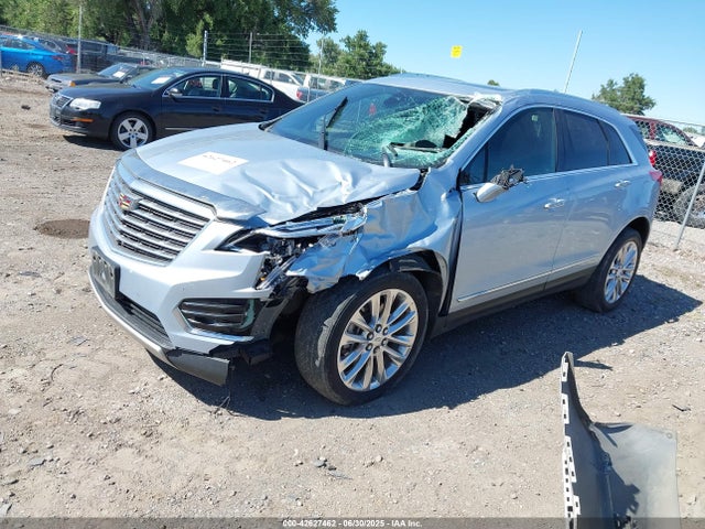2017 CADILLAC XT5 1GYKNFRSXHZ283218 Photo 1