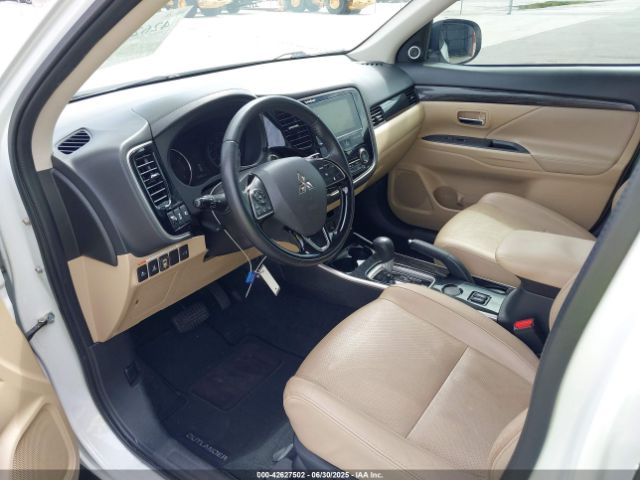 2017 MITSUBISHI OUTLANDER JA4AD3A32HZ046675 Photo 4