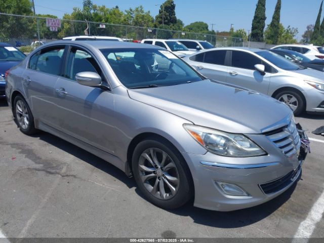 2013 HYUNDAI GENESIS KMHGC4DD3DU215005