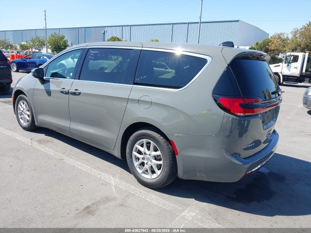 Chrysler Pacifica 2023 2C4RC1BG9PR590309 Image 3