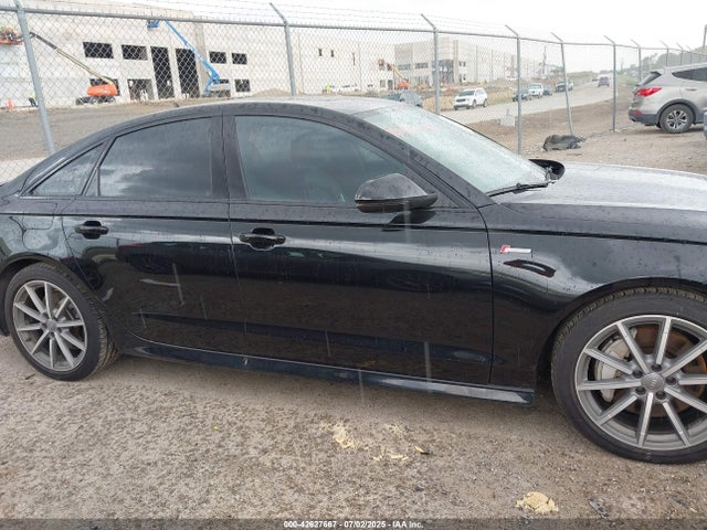 WAUG3AFCXJN049981 Audi A6