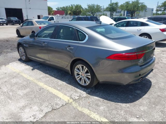 2016 JAGUAR XF SAJBD4BV5GCY13406 Photo 2