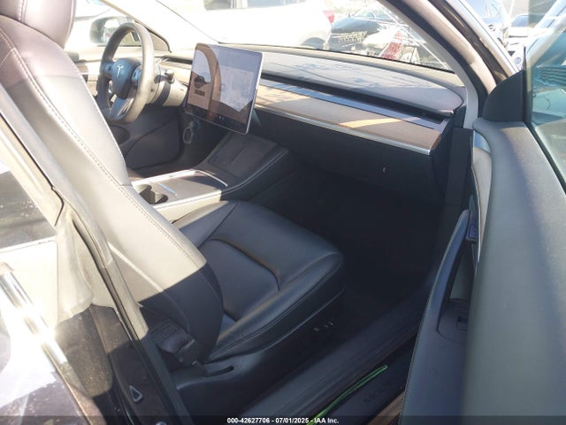 2021 TESLA MODEL 3 5YJ3E1EA9MF077673 Photo 4