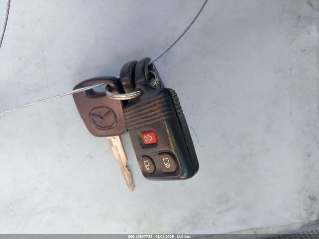 2003 MAZDA TRIBUTE 4F2YZ94193KM38041 Photo 10