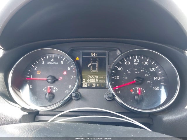 JN8AS5MT4FW674131 Nissan Rogue