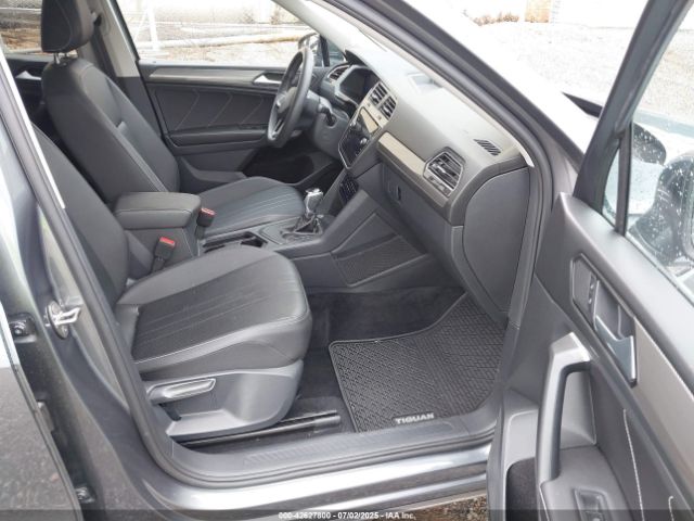 2023 VOLKSWAGEN TIGUAN 3VVNB7AX4PM042409 Photo 4