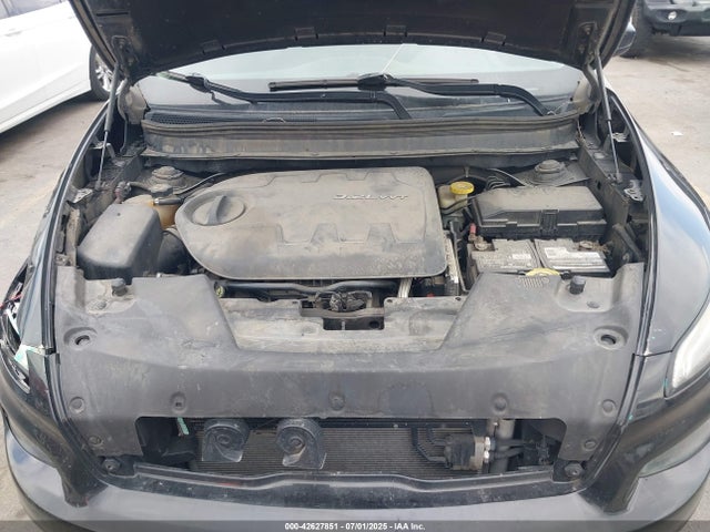1C4PJLCS7EW106105 Jeep 2014
