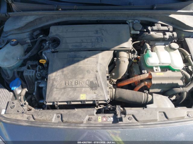 2017 HYUNDAI IONIQ HYBRID KMHC65LC5HU039326 Photo 9