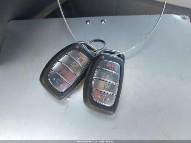 2017 HYUNDAI IONIQ HYBRID KMHC65LC5HU039326 Photo 10
