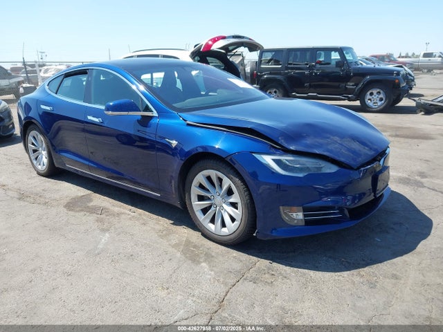 2017 TESLA MODEL S 5YJSA1E19HF189564 Photo 0