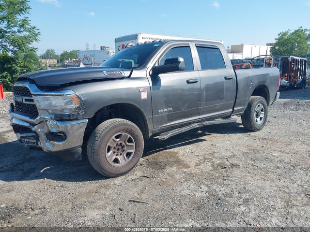 RAM 2500 2022 3C6UR5CJ8NG286439 Image 2