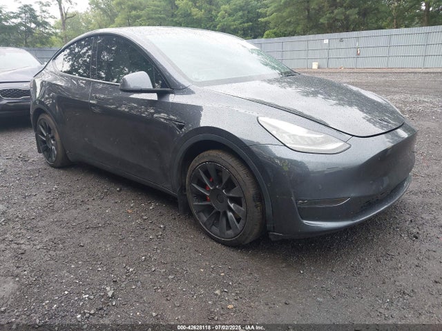2021 TESLA MODEL Y 5YJYGAEE2MF247892 Photo 0