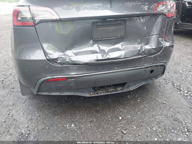 2021 TESLA MODEL Y 5YJYGAEE2MF247892 Photo 5