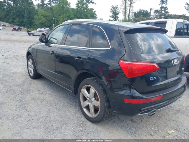 2011 AUDI Q5 WA1DKAFP2BA024989 Photo 2