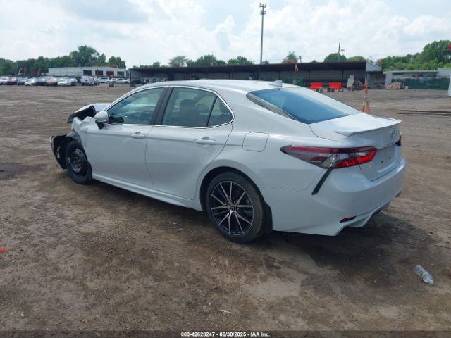 2024 TOYOTA CAMRY 4T1T11AK1RU215016 Photo 2