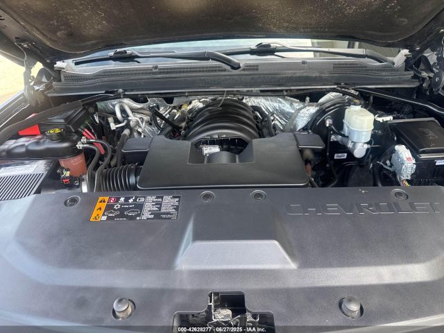 2018 CHEVROLET SUBURBAN 1GNSKHKC2JR110075 Photo 9