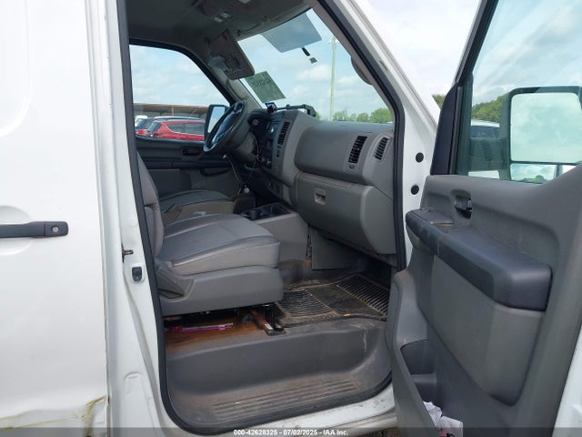 1N6BF0KM4HN808743 Nissan 2017