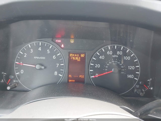 1N6BF0KM4HN808743 Nissan 2017