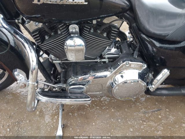 2009 HARLEY-DAVIDSON FLHX 1HD1KB4119Y622178 Photo 8
