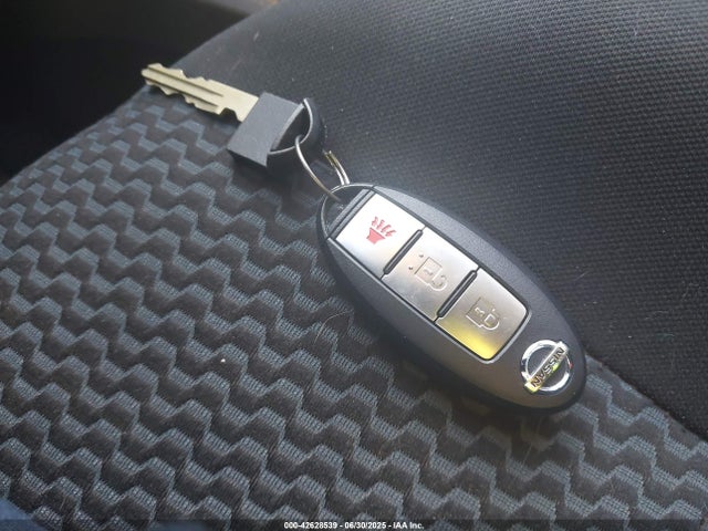 42628539 :رقم المزاد ، 3N1CE2CP3EL356491 vin ، 2014 Nissan Versa Note Sv مزاد بيع