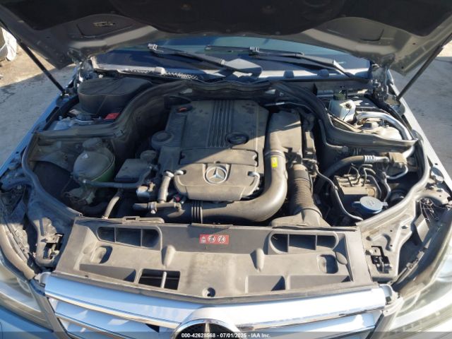 2013 MERCEDES-BENZ C 250 WDDGF4HB1DR268119 Photo 9