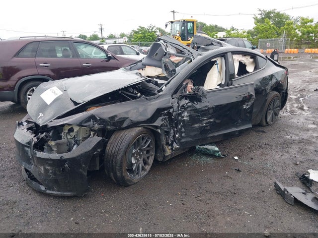 2025 TESLA MODEL 3 5YJ3E1EB4SF941504 Photo 1