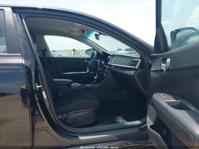 2019 KIA OPTIMA 5XXGT4L38KG275183 Photo 4