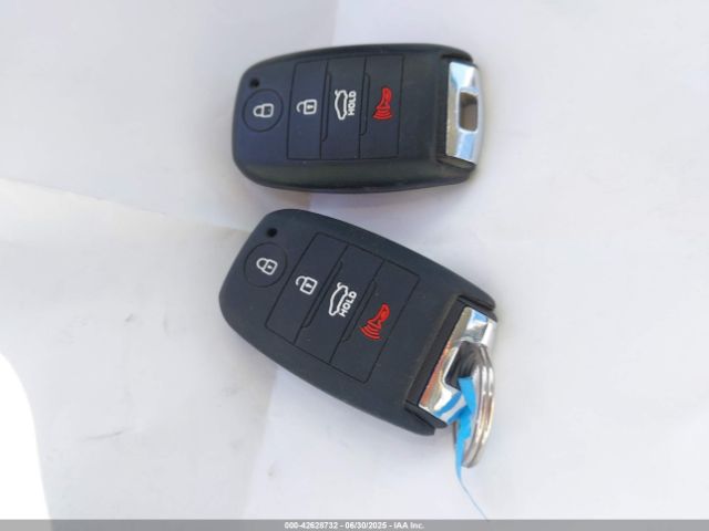 KNAGV4LDXJ5022935 KIA gdi nu