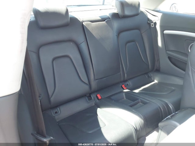 2010 AUDI A5 WAULFAFR9AA004404 Photo 7