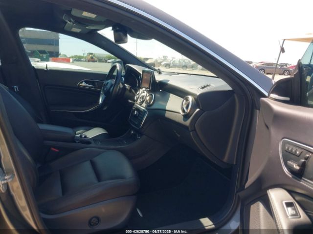 2014 MERCEDES-BENZ CLA 250 WDDSJ4EB7EN046724 Photo 4