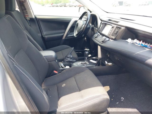 2018 TOYOTA RAV4 HYBRID JTMRJREV9JD196138 Photo 4
