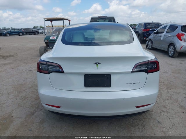 Tesla MODEL 3 2022 5YJ3E1EB9NF239084 Image 16