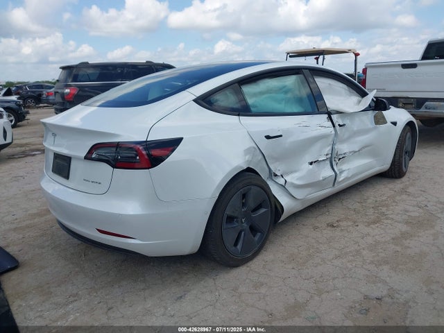 Tesla MODEL 3 2022 5YJ3E1EB9NF239084 Image 4