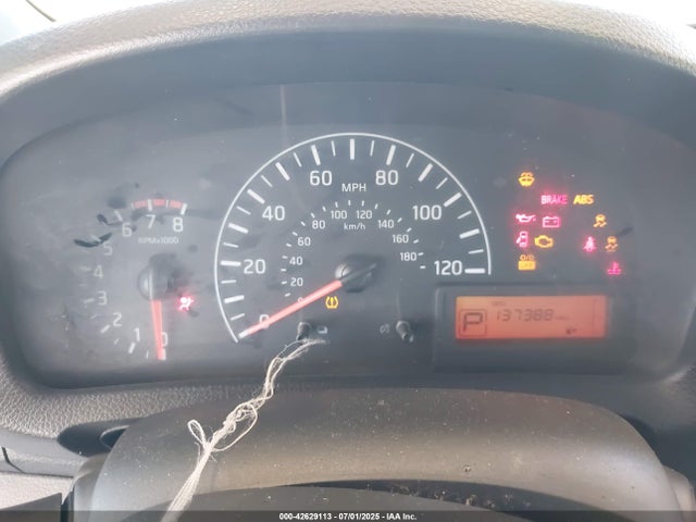 3N6CM0KNXHK718215 Nissan 2017