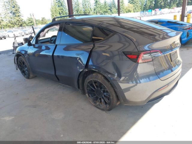 2021 TESLA MODEL Y 5YJYGDEE5MF208053 Photo 2
