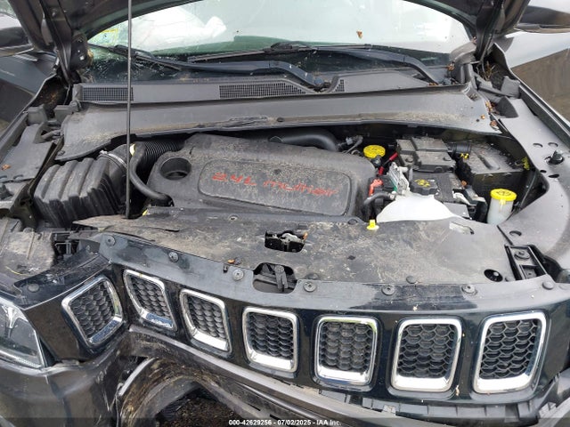 3C4NJDCB1JT398279 Jeep Compass