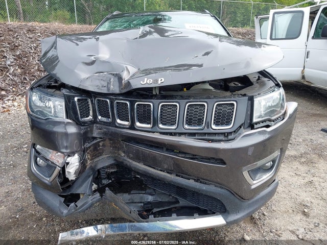 3C4NJDCB1JT398279 Jeep Compass