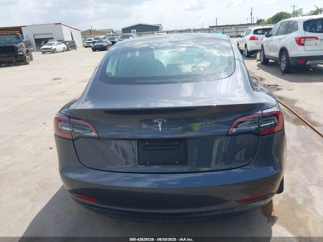 5YJ3E1EA3PF696046 Tesla MODEL 3