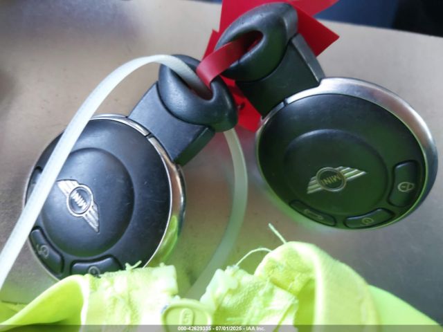 2011 MINI COOPER WMWSU3C52BT093348 Photo 10