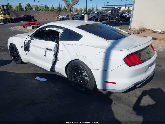 Ford tivct 2019 1FA6P8CFXK5197758 Image 3